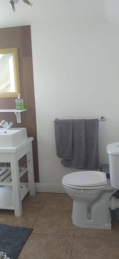Up Stairs Double Apartment Innishannon Mariners Rest Cork Esterno foto